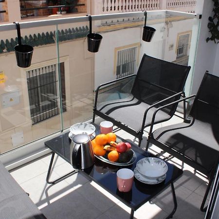 Los Boliches Holidays Suites 푸엔히롤라 외부 사진